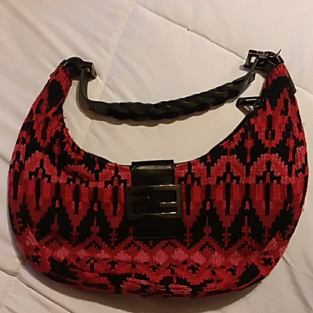 Hand bag